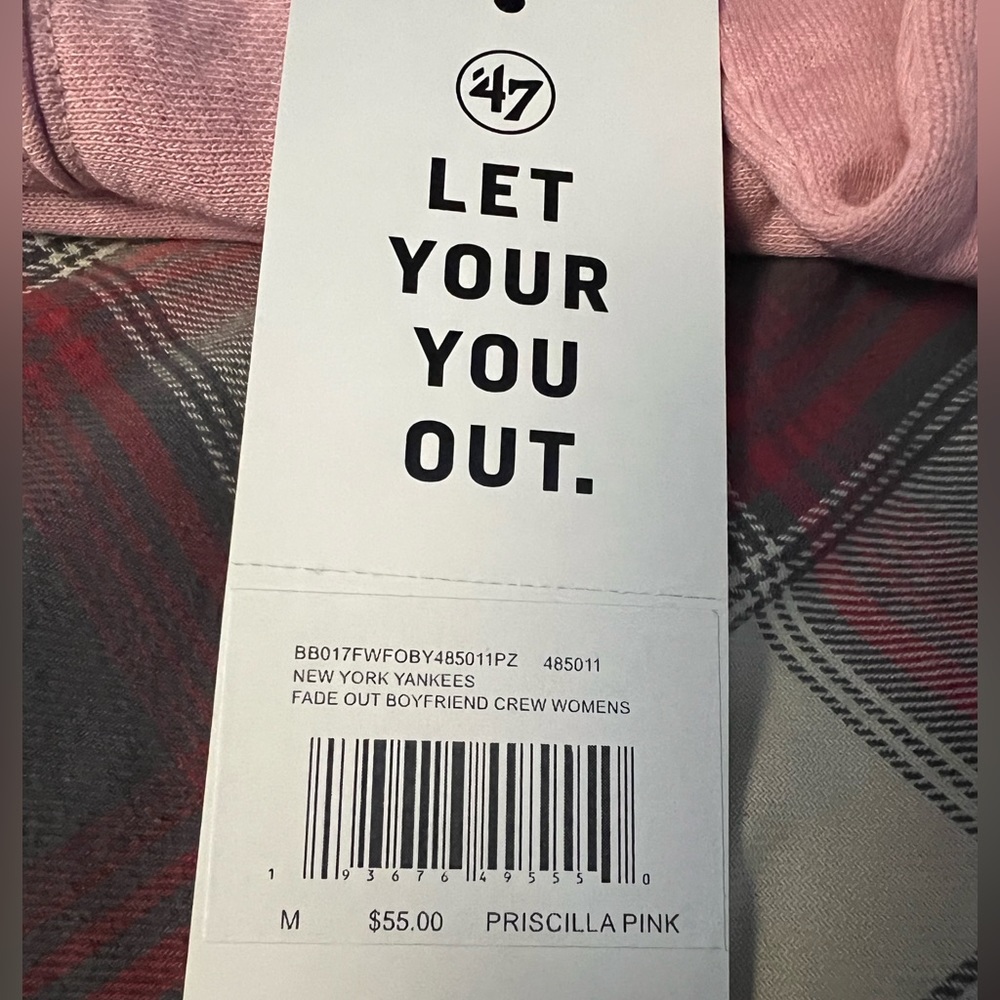 47Brand New York Yankees Pink Crew Long-sleeve. With tags - Picture 2 of 3